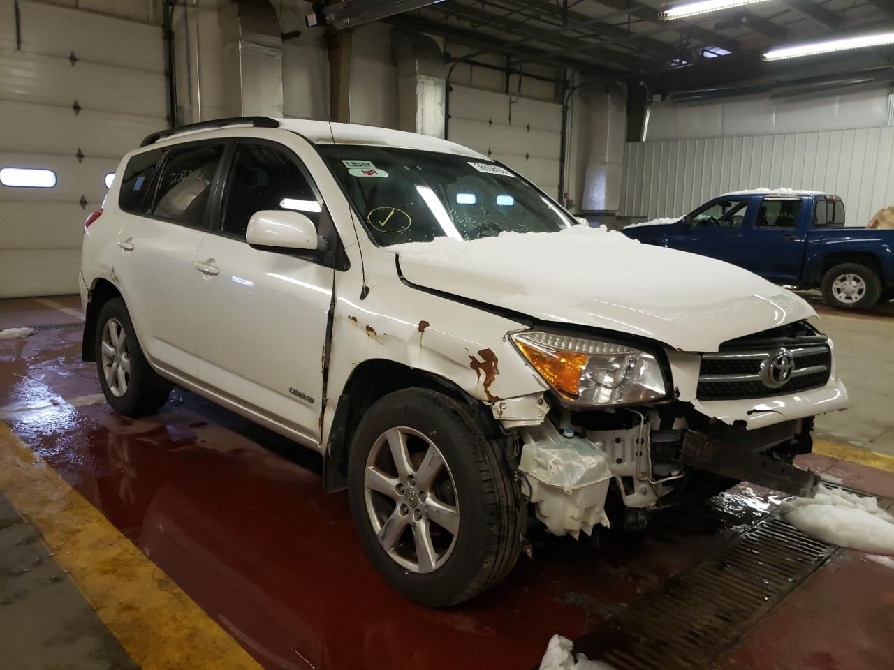 TOYOTA RAV4 2008 with VIN JTMBD31V285179147 - Photo from auction