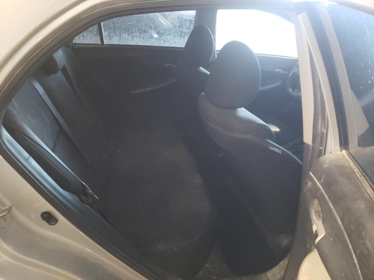 Photo 6 from auction – 2013 TOYOTA COROLLA with VIN 5YFBU4EE6DP103458