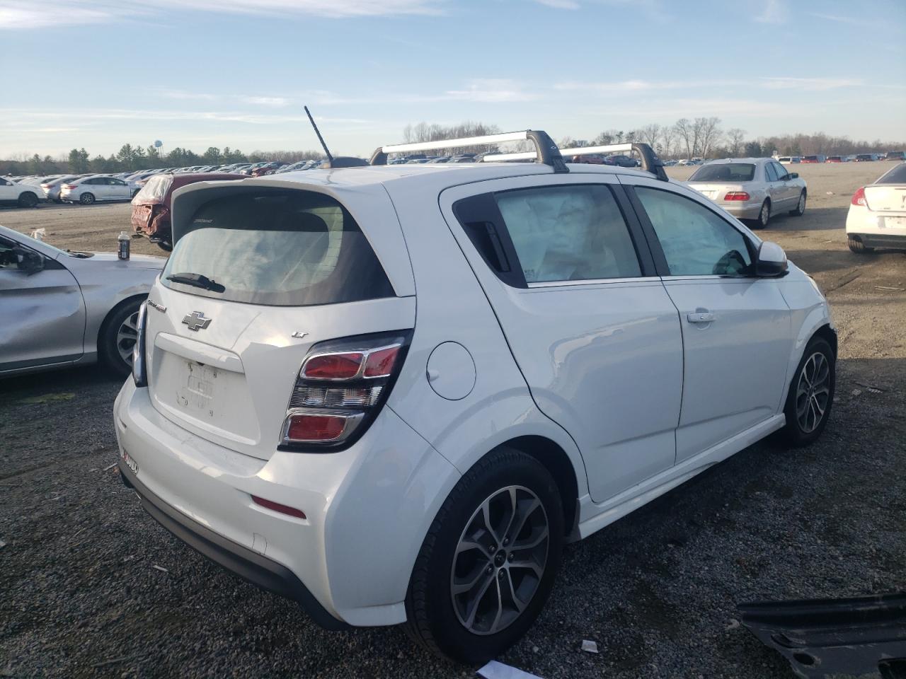 Photo 4 from auction – 2018 CHEVROLET SONIC LT with VIN 1G1JD6SB4J4106710