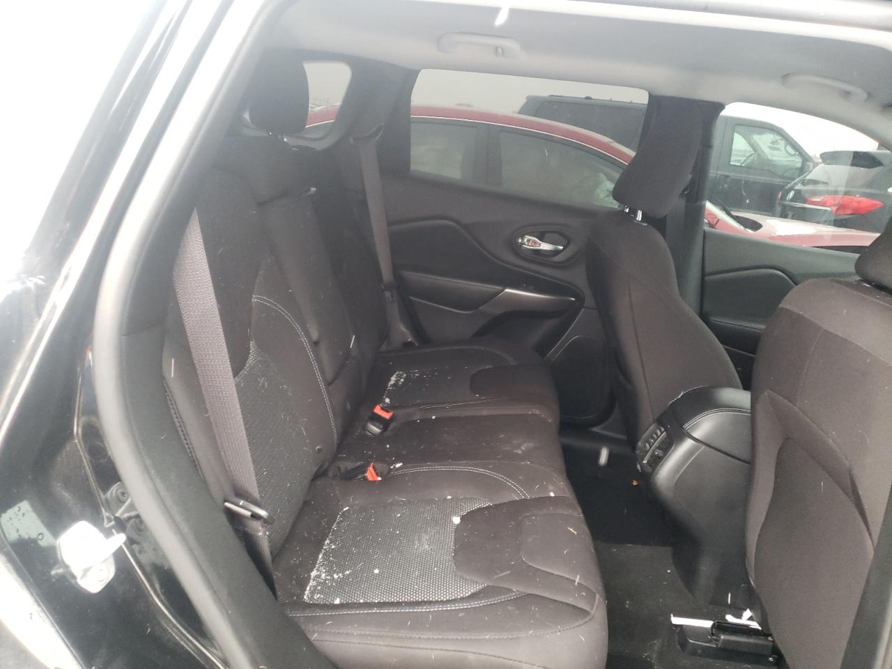 Photo 6 from auction – 2019 JEEP CHEROKEE L with VIN 1C4PJMCB4KD424437