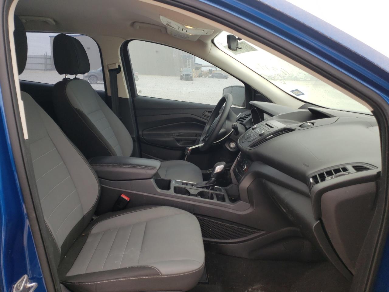Photo 5 from auction – 2017 FORD ESCAPE S with VIN 1FMCU0F76HUA93273