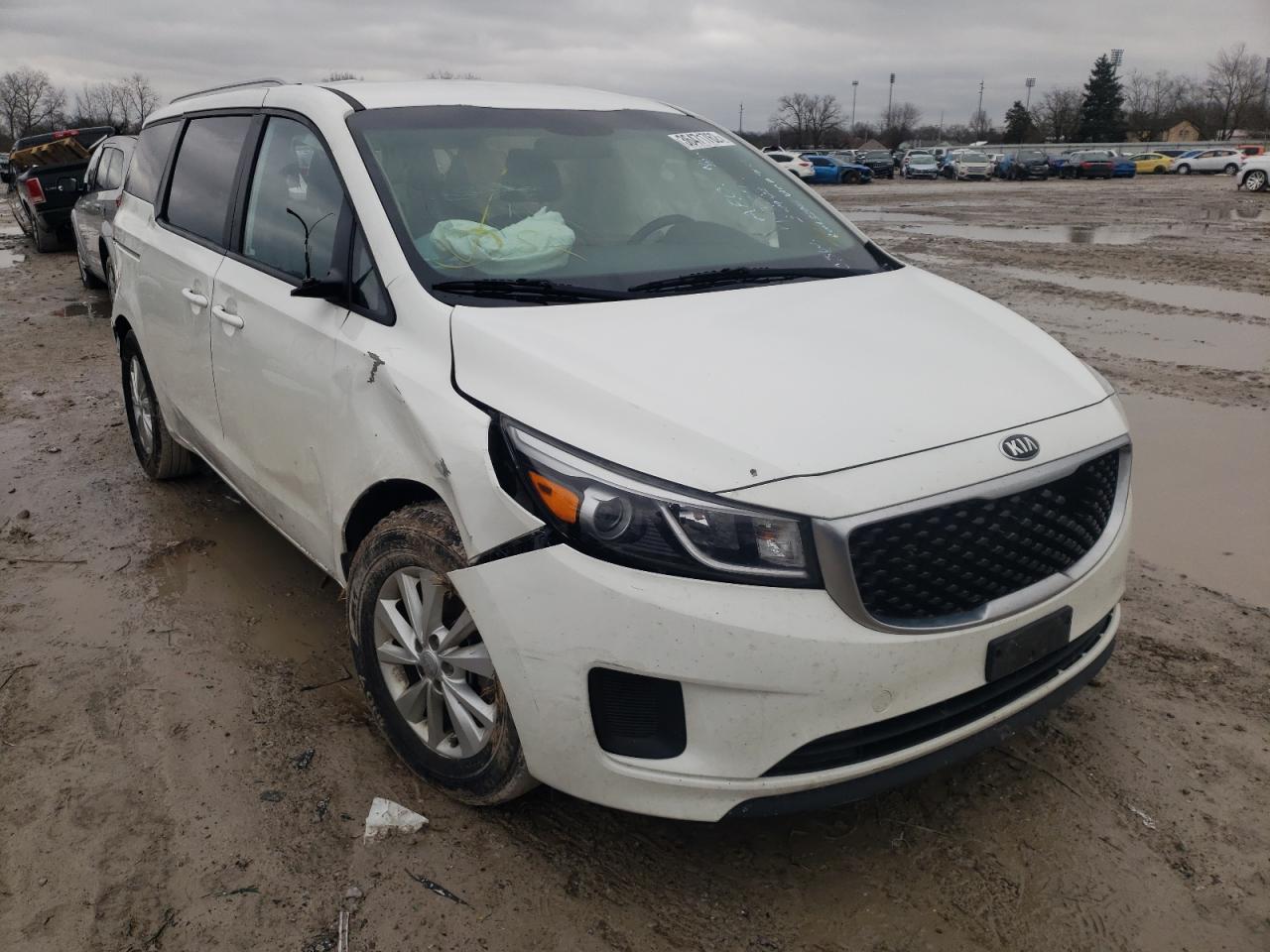KIA SEDONA LX 2016 with VIN KNDMB5C10G6199121 - Photo from auction