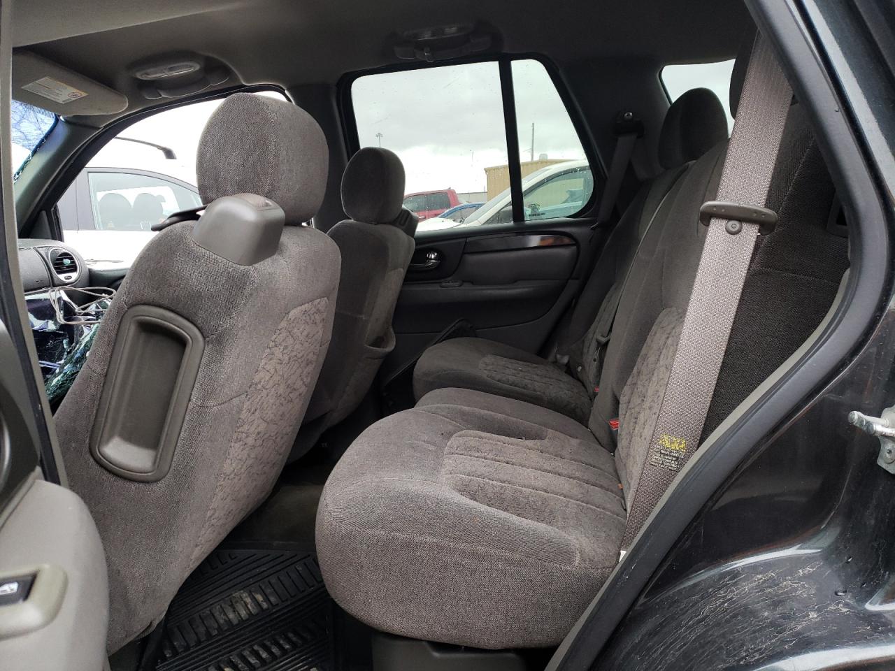 Photo 6 from auction – 2004 GMC ENVOY with VIN 1GKDT13S042429682