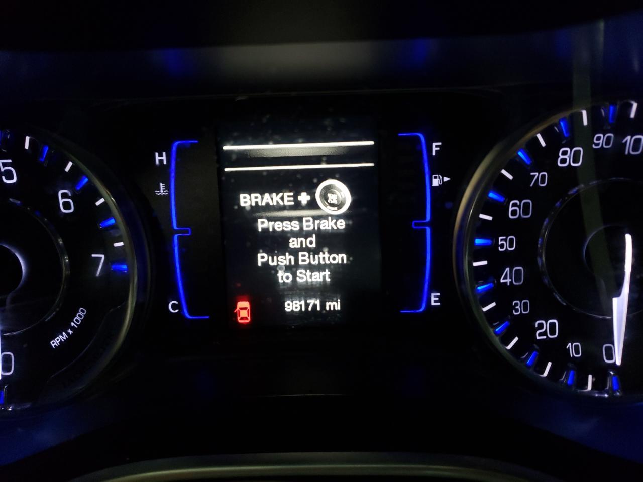 Photo 8 from auction – 2015 CHRYSLER 200 LIMITE with VIN 1C3CCCABXFN711193