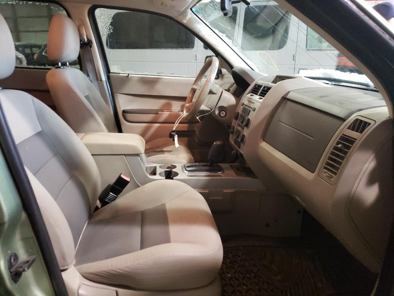 Photo 5 from auction – 2008 FORD ESCAPE XLT with VIN 1FMCU93188KE80391
