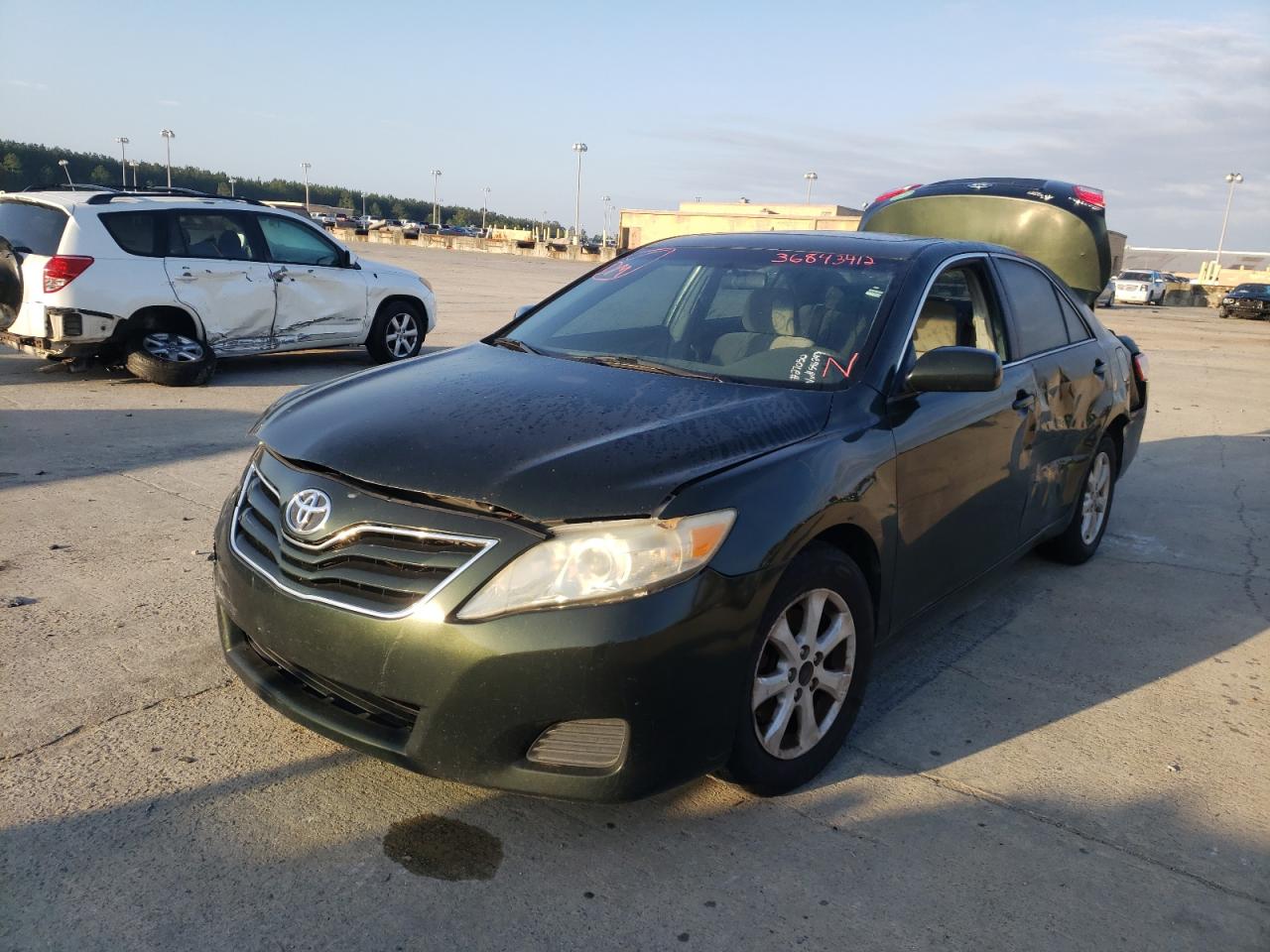 Photo 2 from auction – 2011 TOYOTA CAMRY BASE with VIN 4T1BF3EK8BU596243
