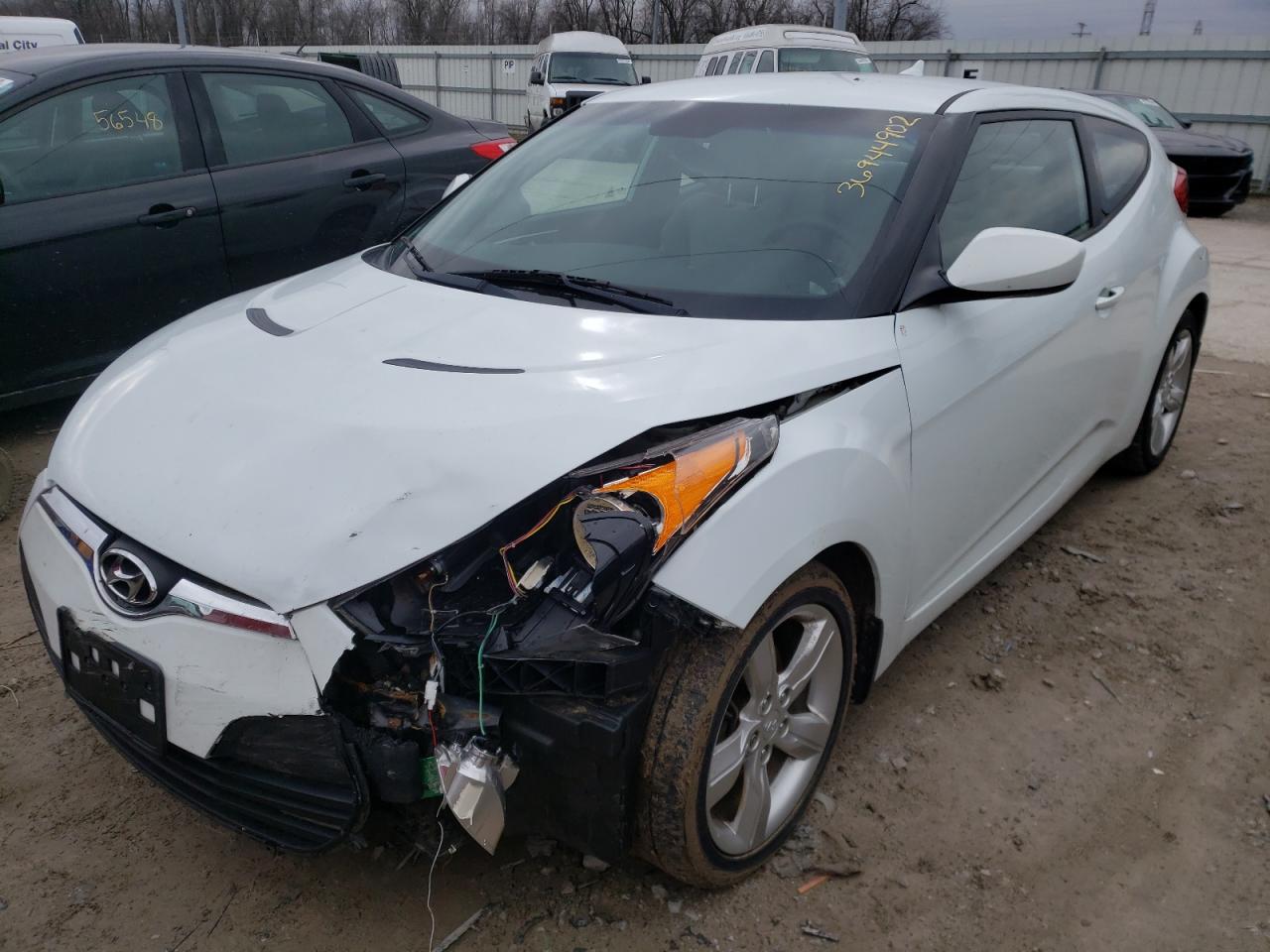 Photo 2 from auction – 2013 HYUNDAI VELOSTER with VIN KMHTC6AD2DU093347