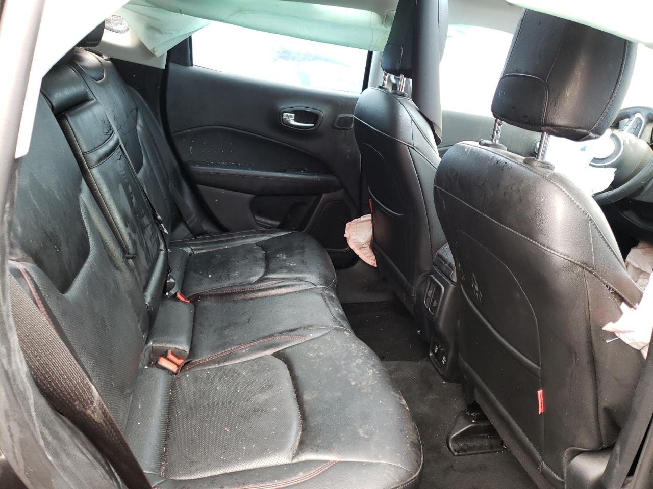 Photo 6 from auction – 2018 JEEP COMPASS TR with VIN 3C4NJDDB9JT419491