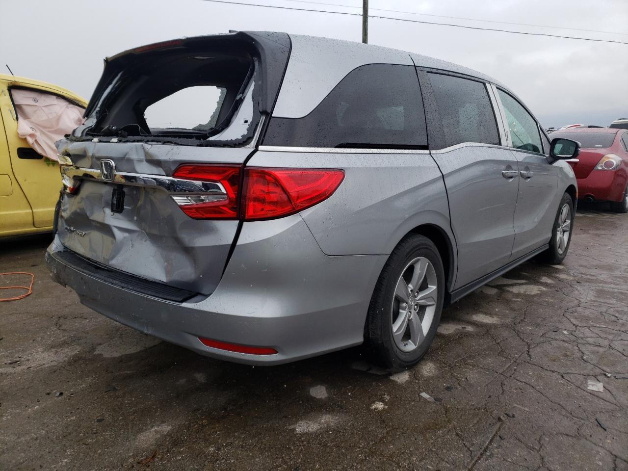 Photo 4 from auction – 2018 HONDA ODYSSEY EX with VIN 5FNRL6H76JB044204