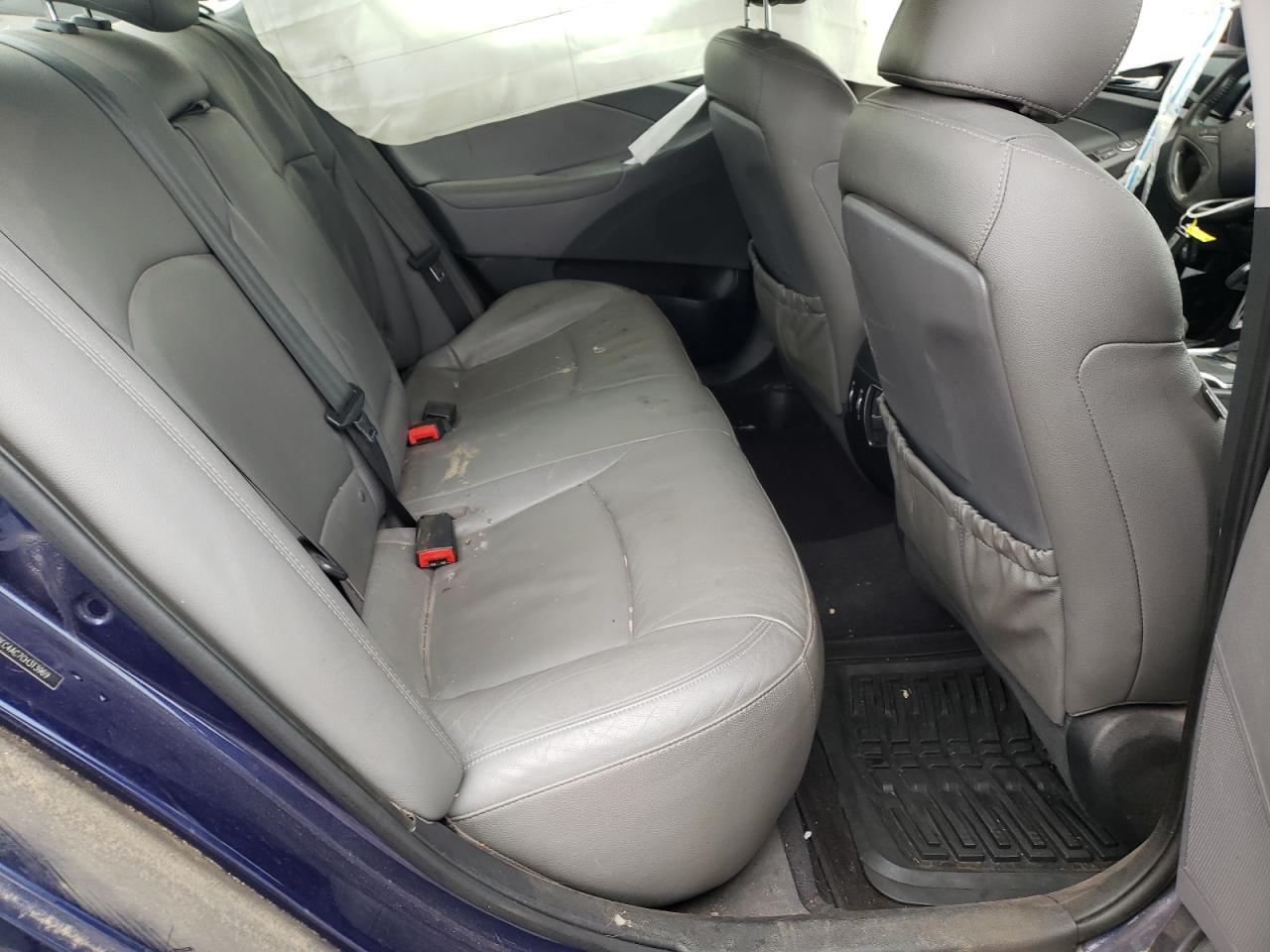 Photo 6 from auction – 2012 HYUNDAI SONATA SE with VIN 5NPEC4AC7CH313969