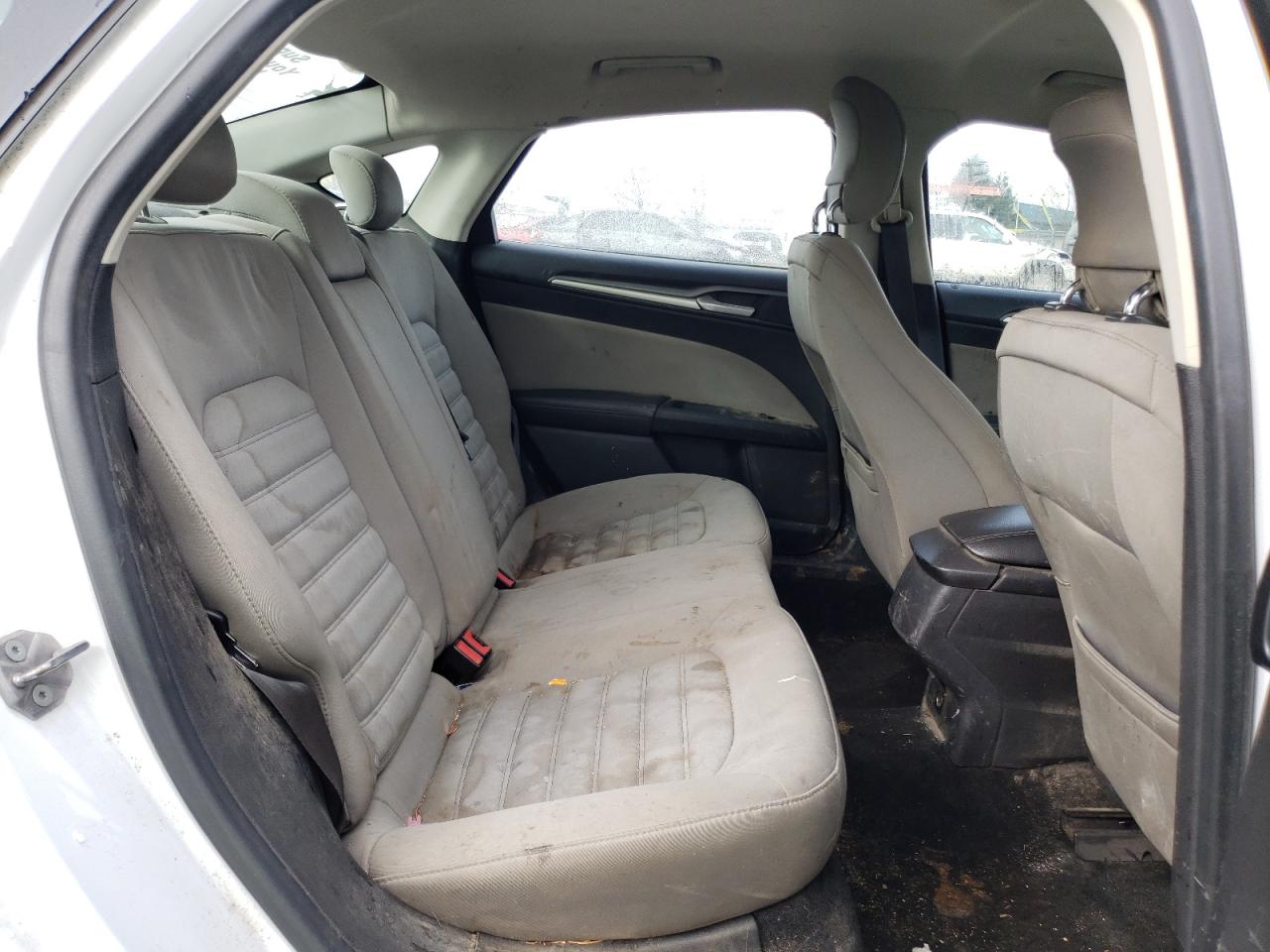 Photo 6 from auction – 2013 FORD FUSION S with VIN 3FA6P0G79DR235940