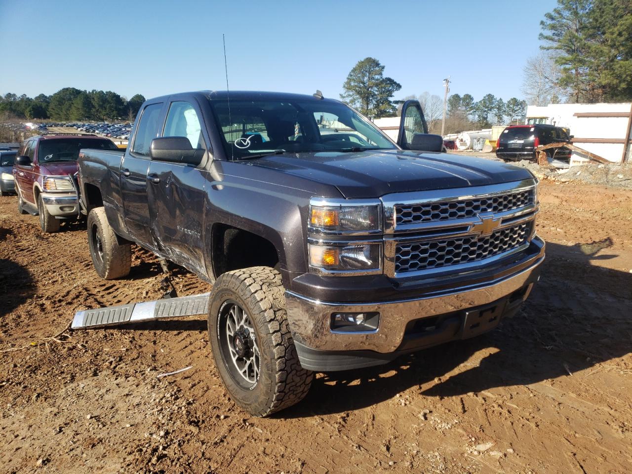 CHEVROLET SILVERADO 2014 with VIN 1GCVKREC4EZ392944 - Photo from auction