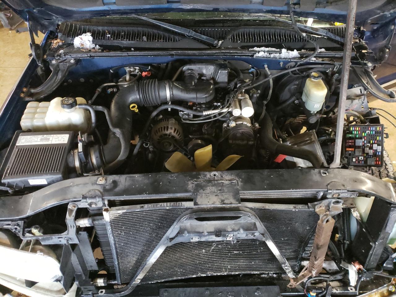 Photo 7 from auction – 2002 CHEVROLET SILVERADO with VIN 2GCEC19W021376330