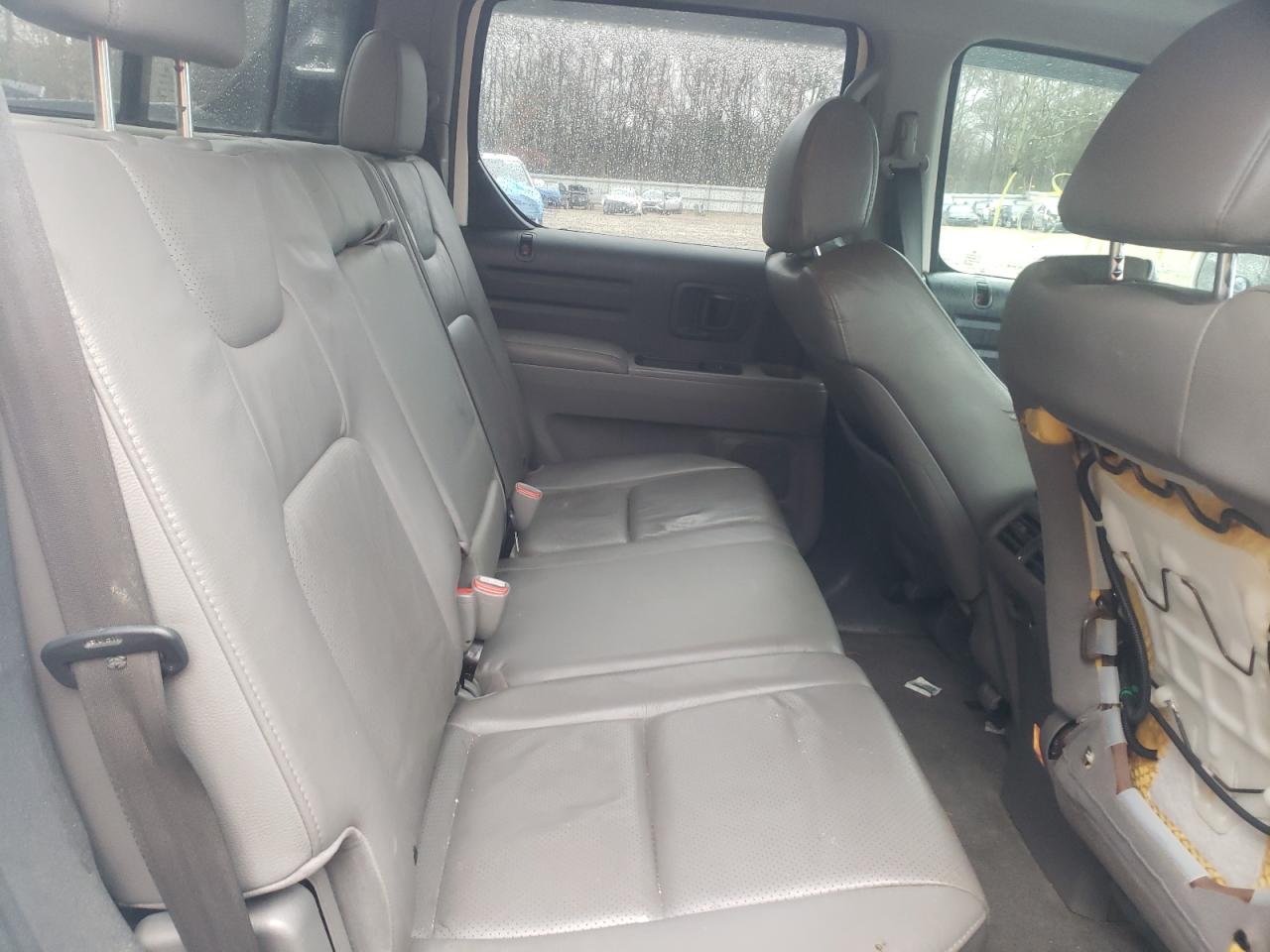 Photo 6 from auction – 2011 HONDA RIDGELINE with VIN 5FPYK1F53BB006148