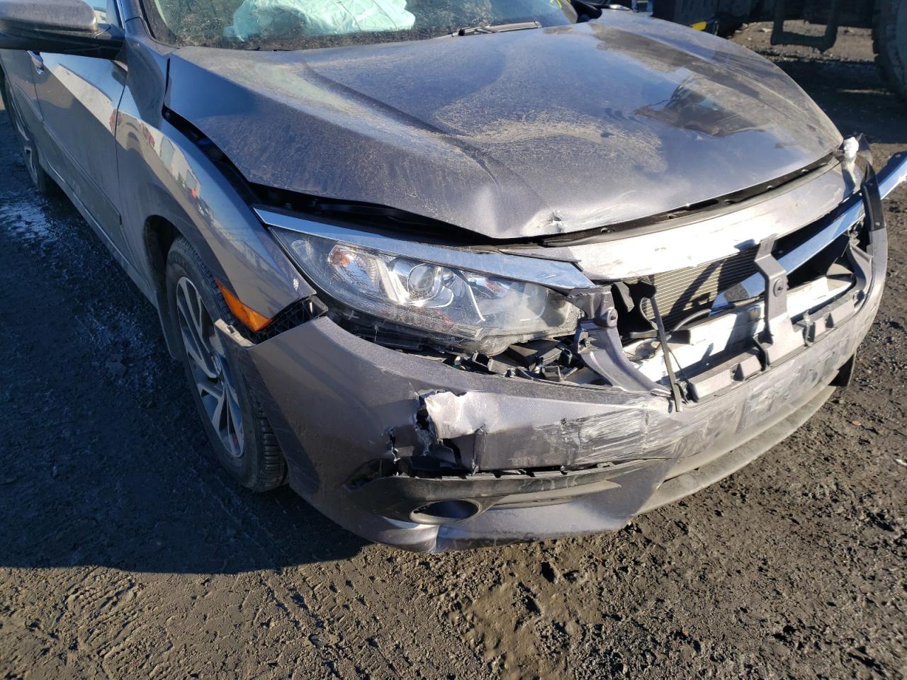 Photo 9 from auction – 2016 HONDA CIVIC EX with VIN 2HGFC2F78GH542035