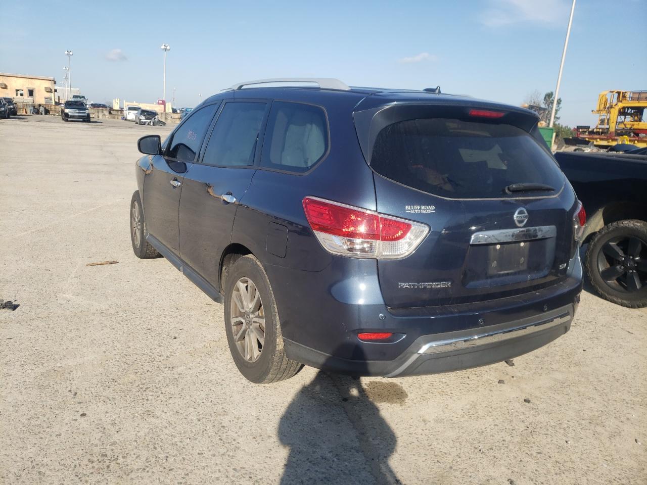 Photo 3 from auction – 2014 NISSAN PATHFINDER with VIN 5N1AR2MNXEC610615