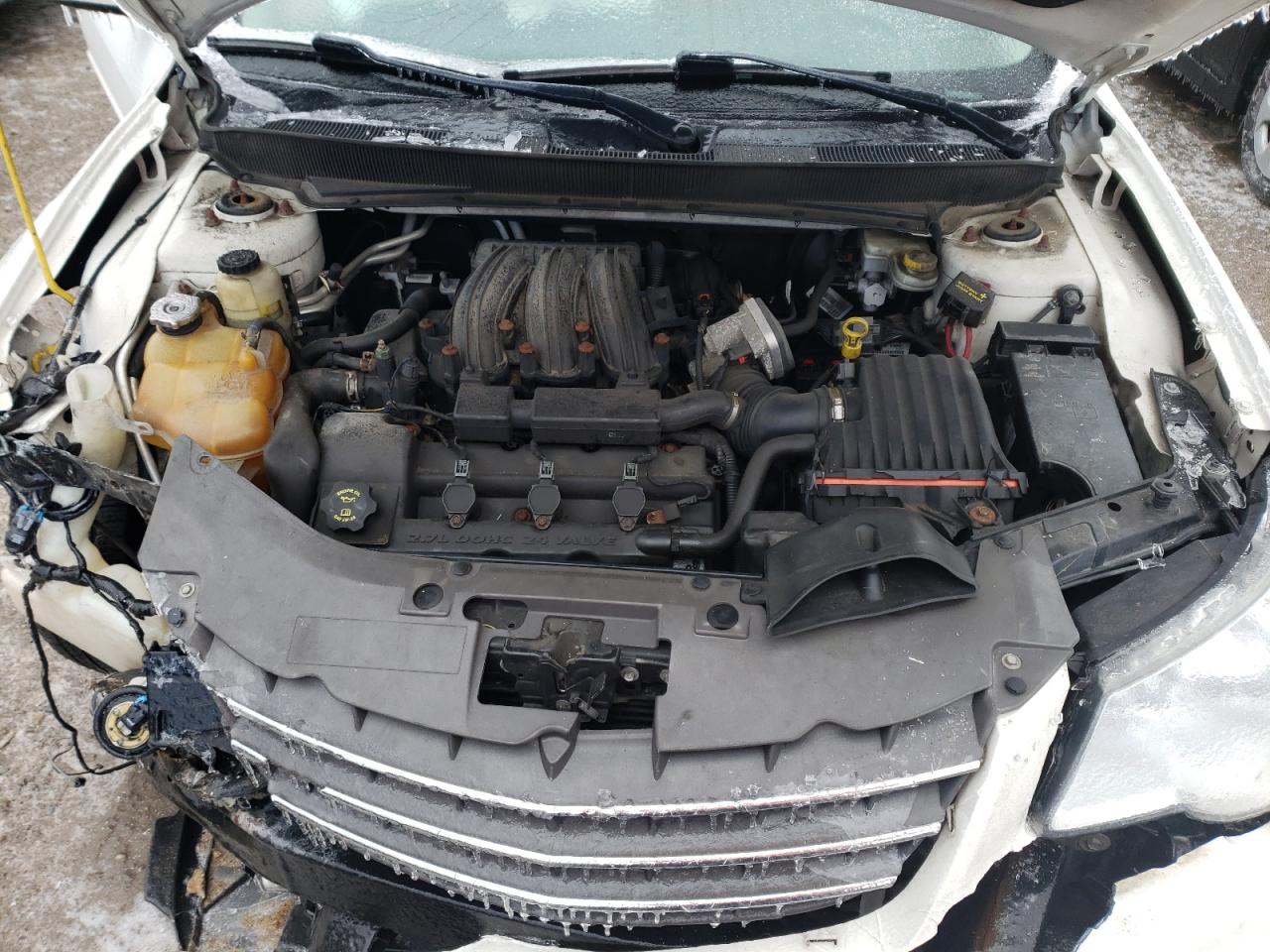 Photo 7 from auction – 2010 CHRYSLER SEBRING TO with VIN 1C3BC5ED2AN183404
