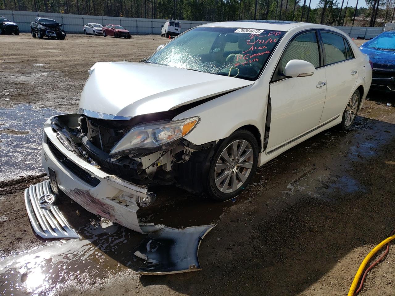 Photo 2 from auction – 2011 TOYOTA AVALON BAS with VIN 4T1BK3DB8BU437753