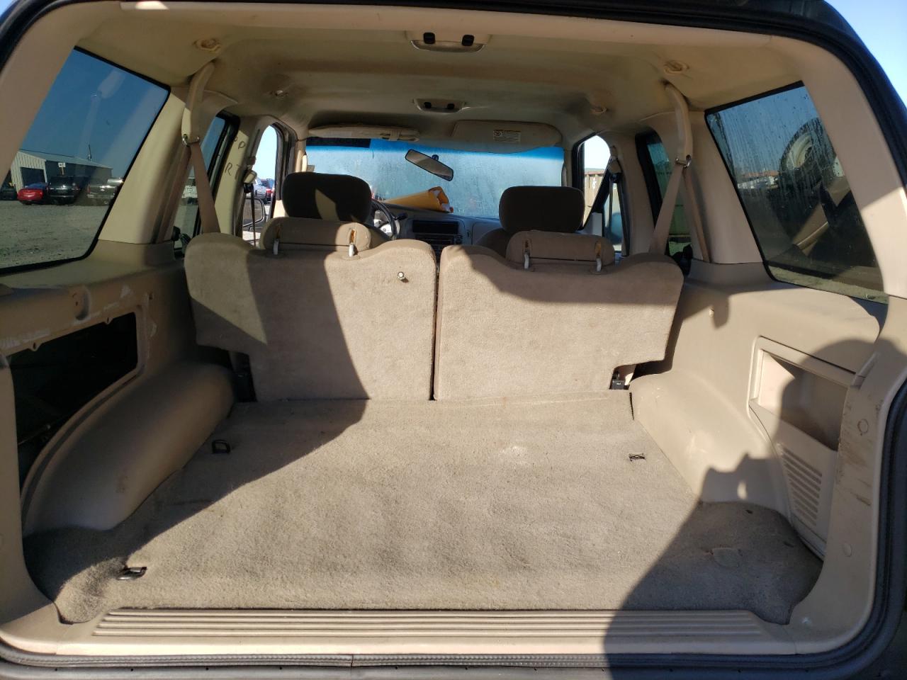 Photo 9 from auction – 2003 FORD EXPLORER S with VIN 1FMYU60E43UB35996