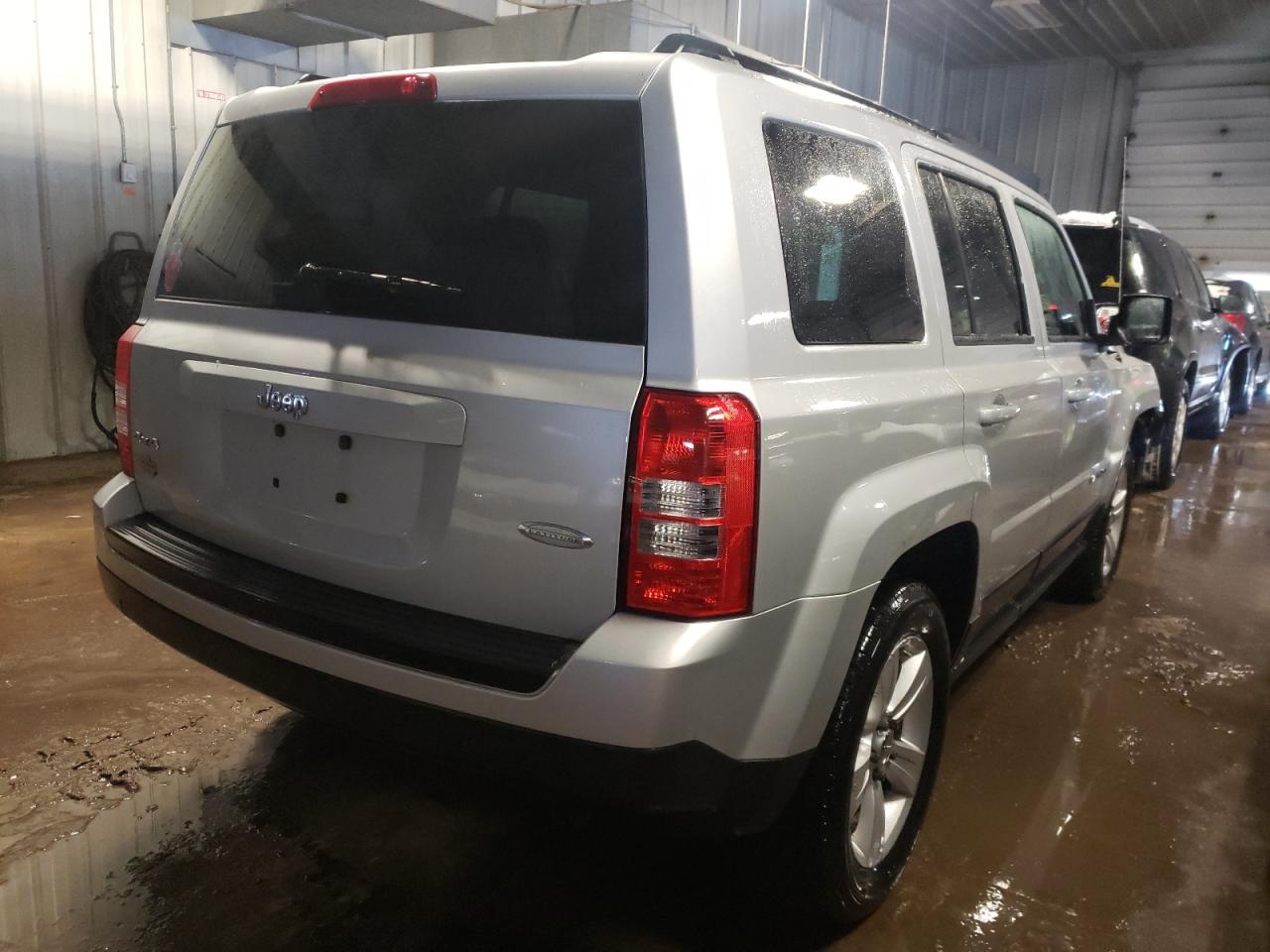 Photo 4 from auction – 2012 JEEP PATRIOT LA with VIN 1C4NJRFB1CD558680