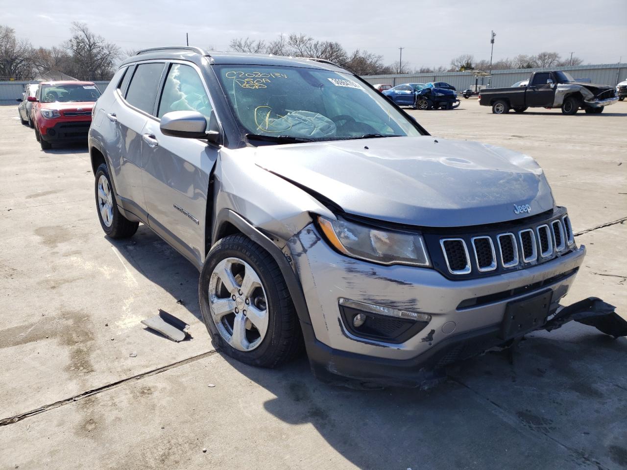 JEEP COMPASS LA 2019 con VIN 3C4NJCBB7KT613547 - Foto de la subasta