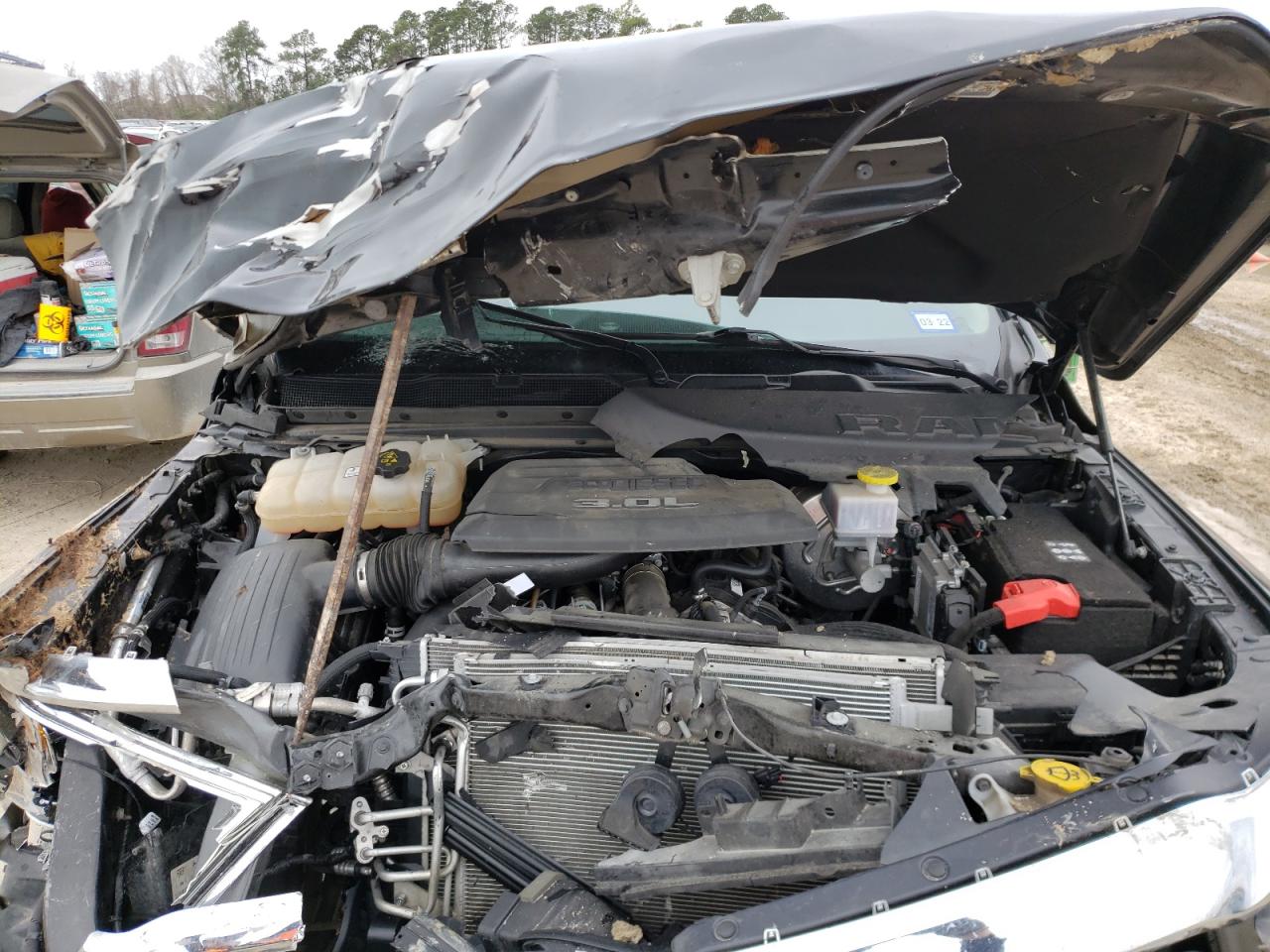 Photo 7 from auction – 2020 RAM 1500 BIG H with VIN 1C6RREFM9LN267673
