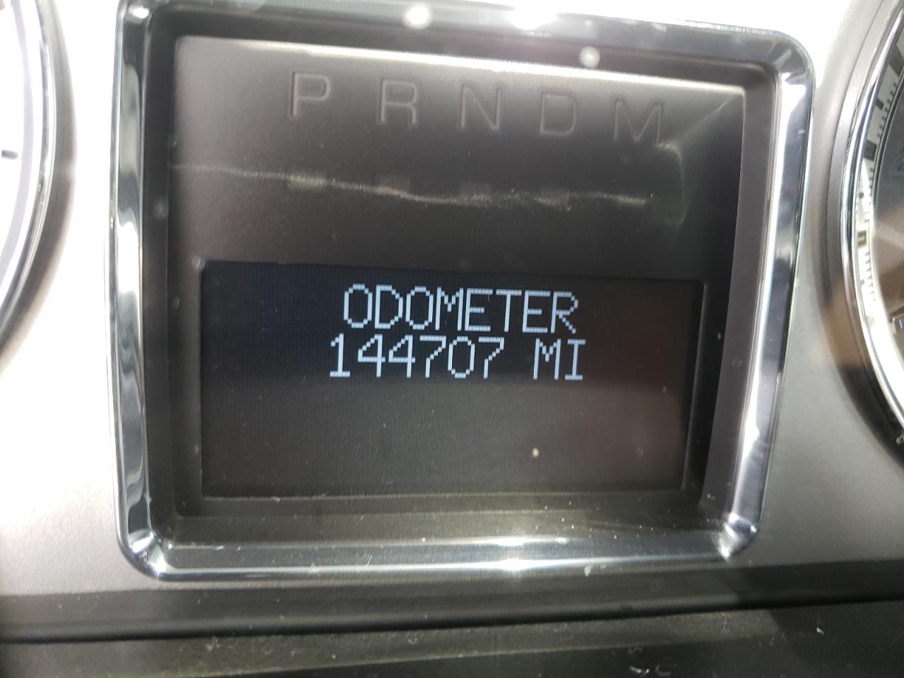 Photo 8 from auction – 2011 CADILLAC ESCALADE L with VIN 1GYS3BEF6BR194146