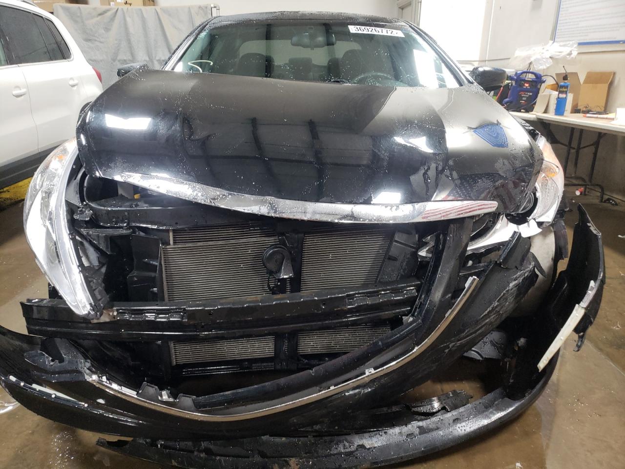 Photo 9 from auction – 2014 HYUNDAI SONATA GLS with VIN 5NPEB4AC3EH902068