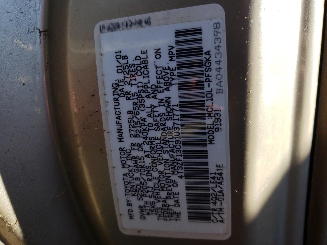 Photo 10 from auction – 2001 TOYOTA SIENNA with VIN 4T3ZF13C91U371771