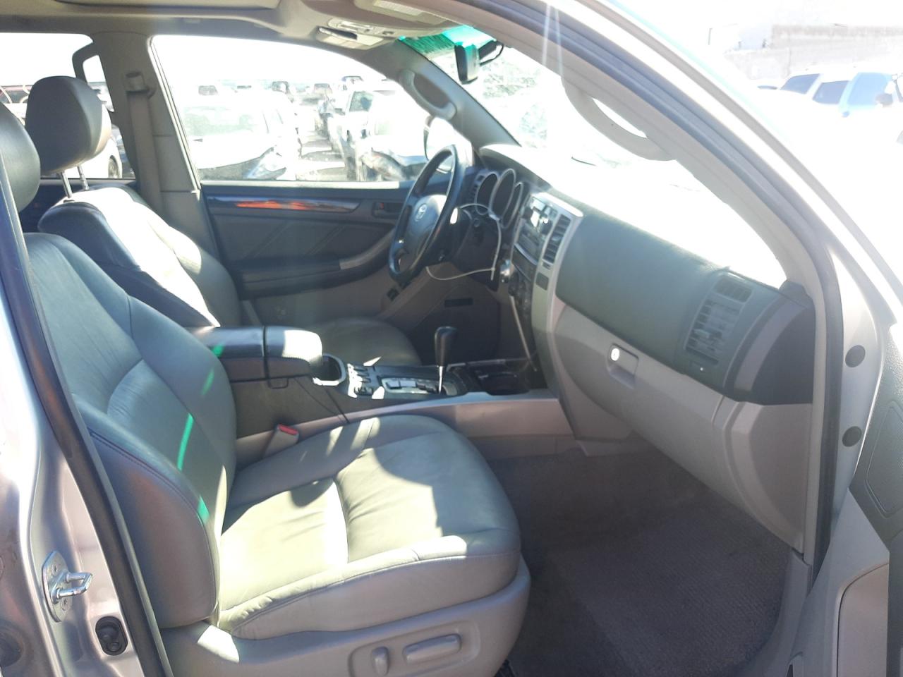 Photo 5 from auction – 2007 TOYOTA 4RUNNER LI with VIN JTEBU17R078103790