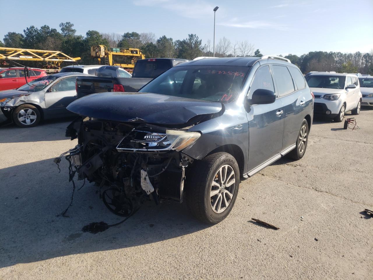 Photo 2 from auction – 2014 NISSAN PATHFINDER with VIN 5N1AR2MNXEC610615