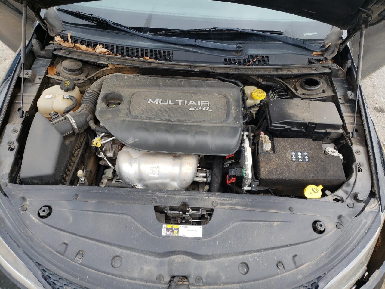 Photo 7 from auction – 2015 CHRYSLER 200 S with VIN 1C3CCCBB9FN712060