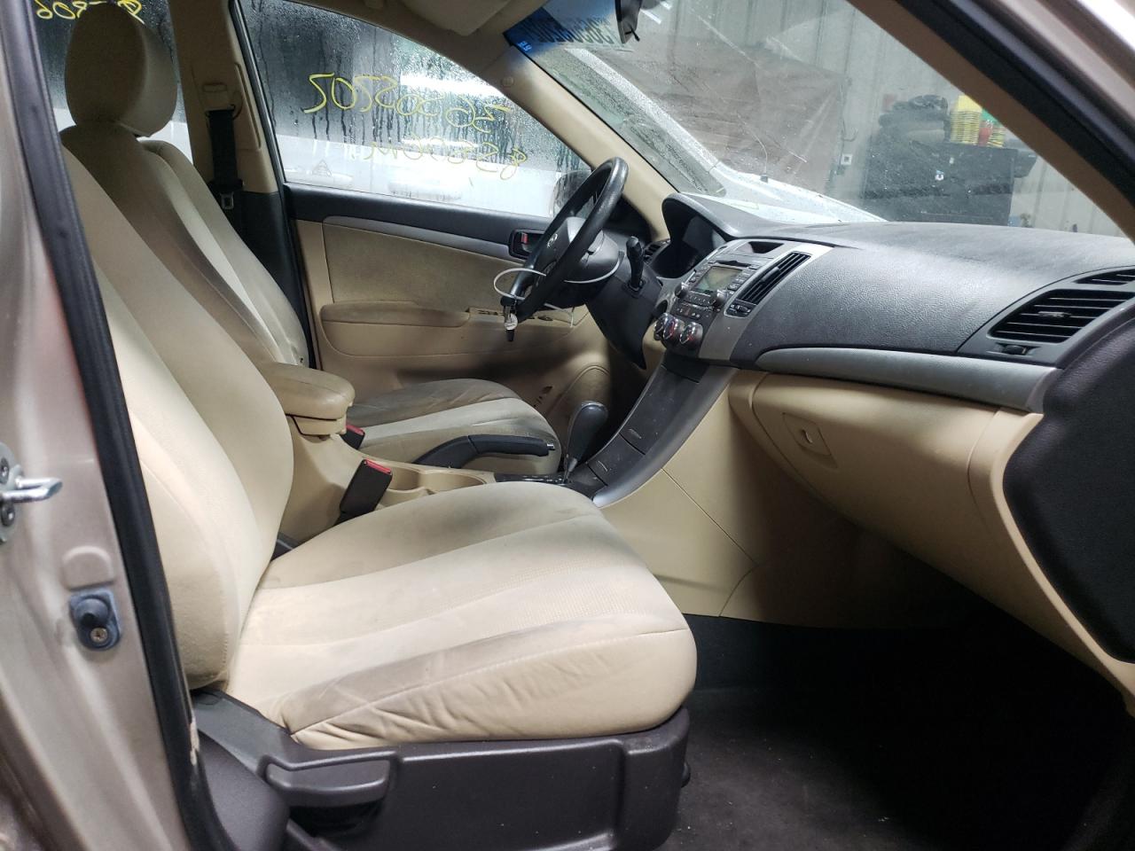 Photo 5 from auction – 2010 HYUNDAI SONATA GLS with VIN 5NPET4AC9AH622033