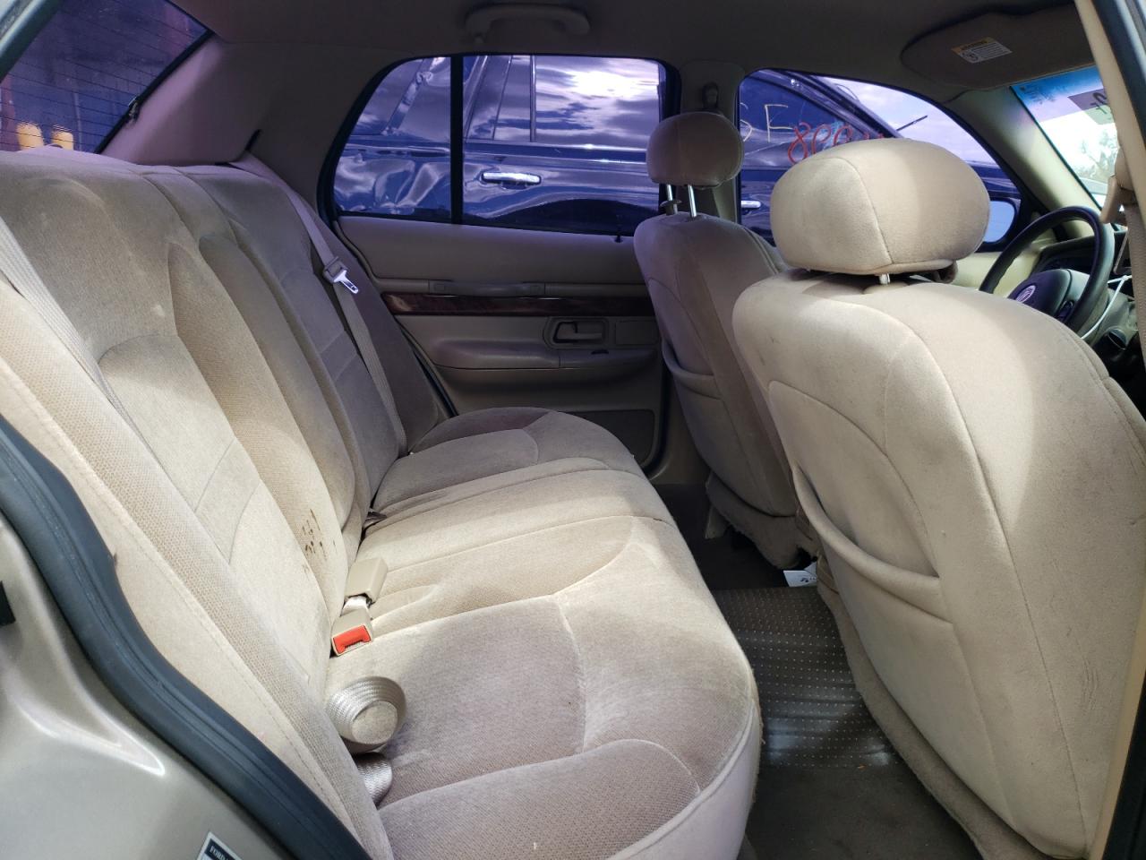 Photo 6 from auction – 2001 MERCURY GRAND MARQ with VIN 2MEFM74W81X671908