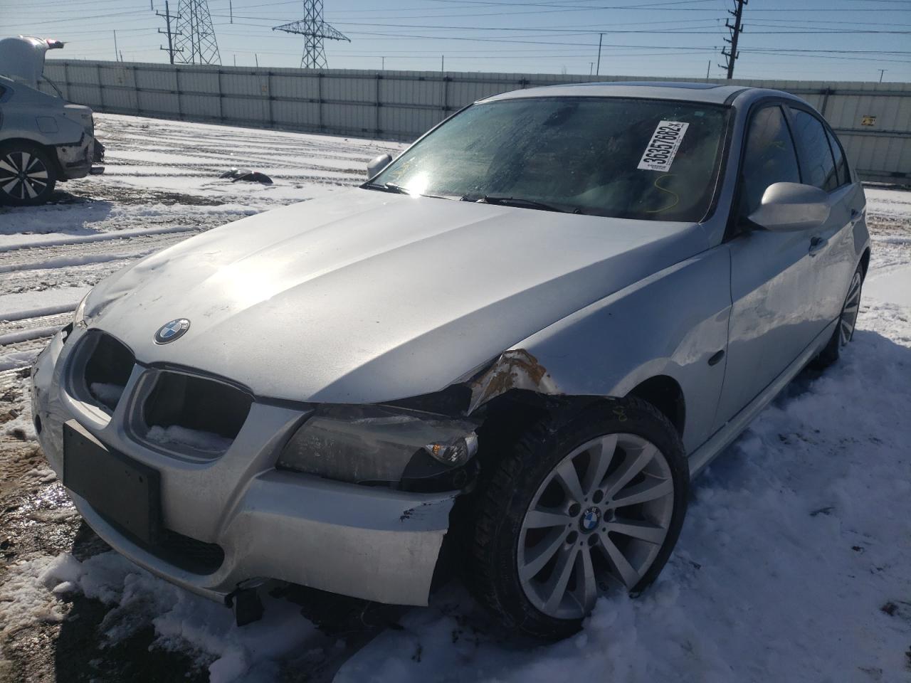 Photo 2 from auction – 2011 BMW 328 I with VIN WBAPH7G59BNN06981