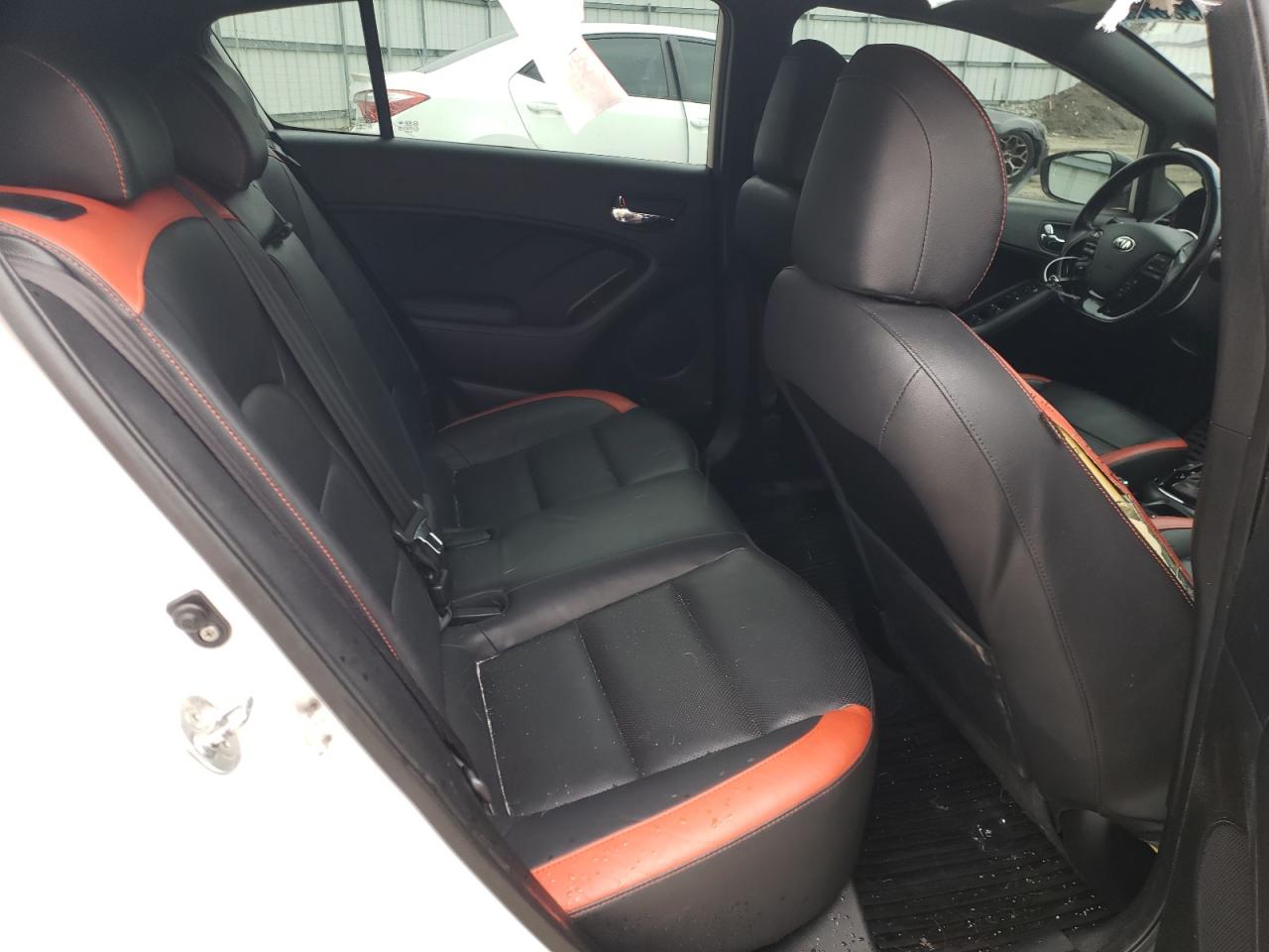 Photo 6 from auction – 2017 KIA FORTE EX with VIN 3KPFN5A36HE112760