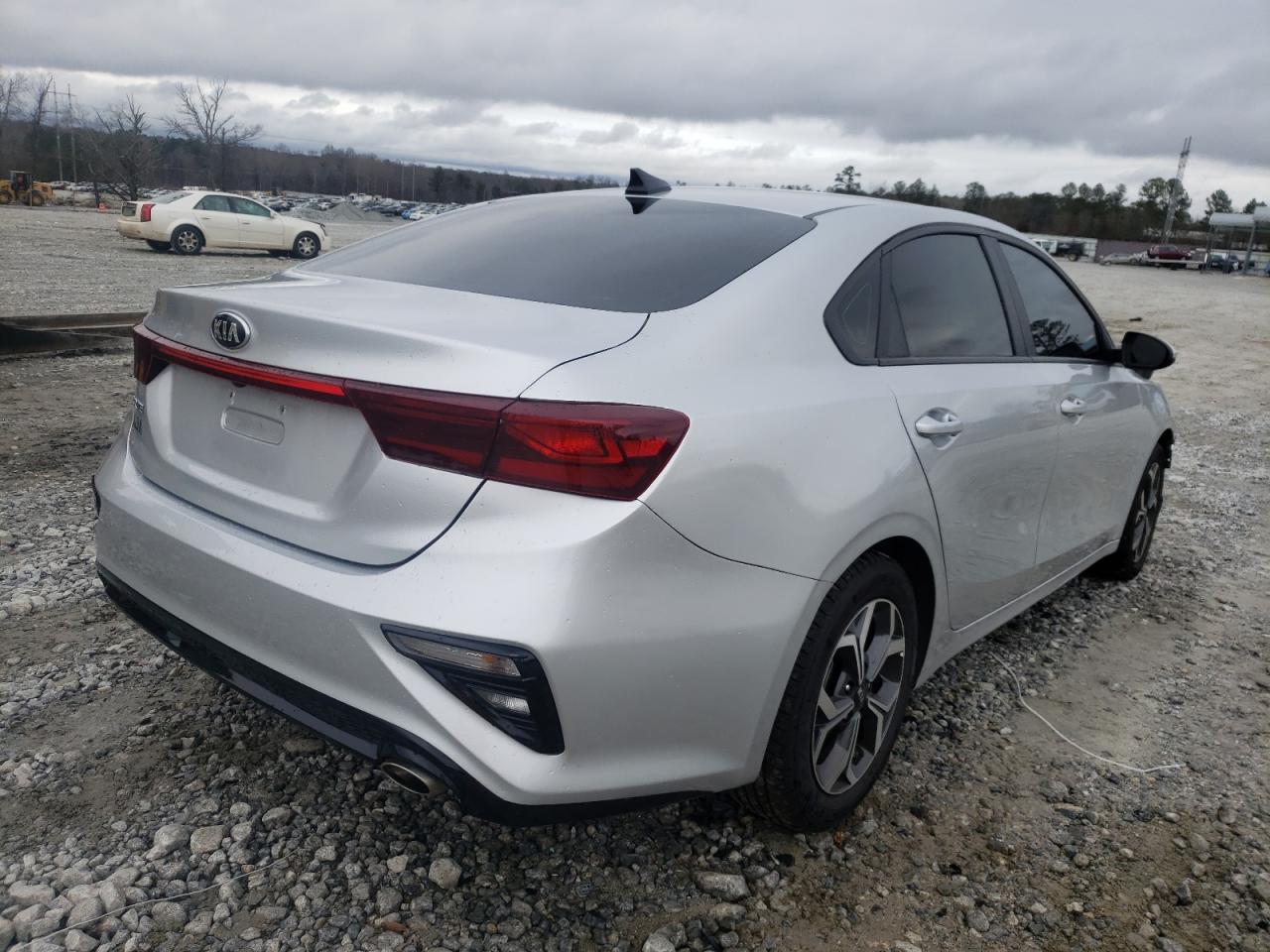 Photo 4 from auction – 2019 KIA FORTE FE with VIN 3KPF24AD2KE032584