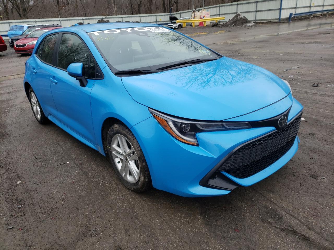 TOYOTA COROLLA SE 2021 with VIN JTND4MBE6M3135621 - Photo from auction