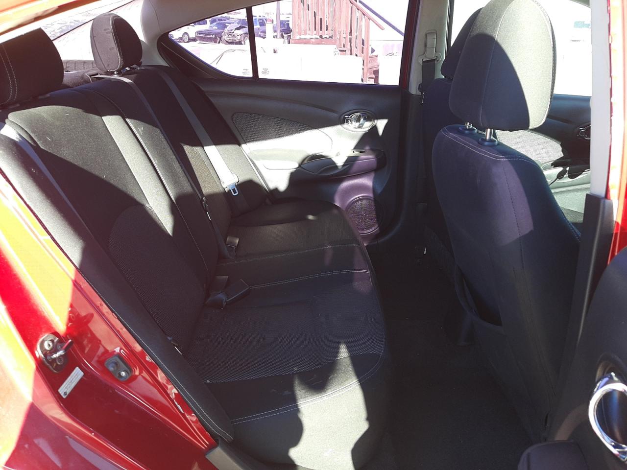 Photo 6 from auction – 2015 NISSAN VERSA S with VIN 3N1CN7AP2FL833915