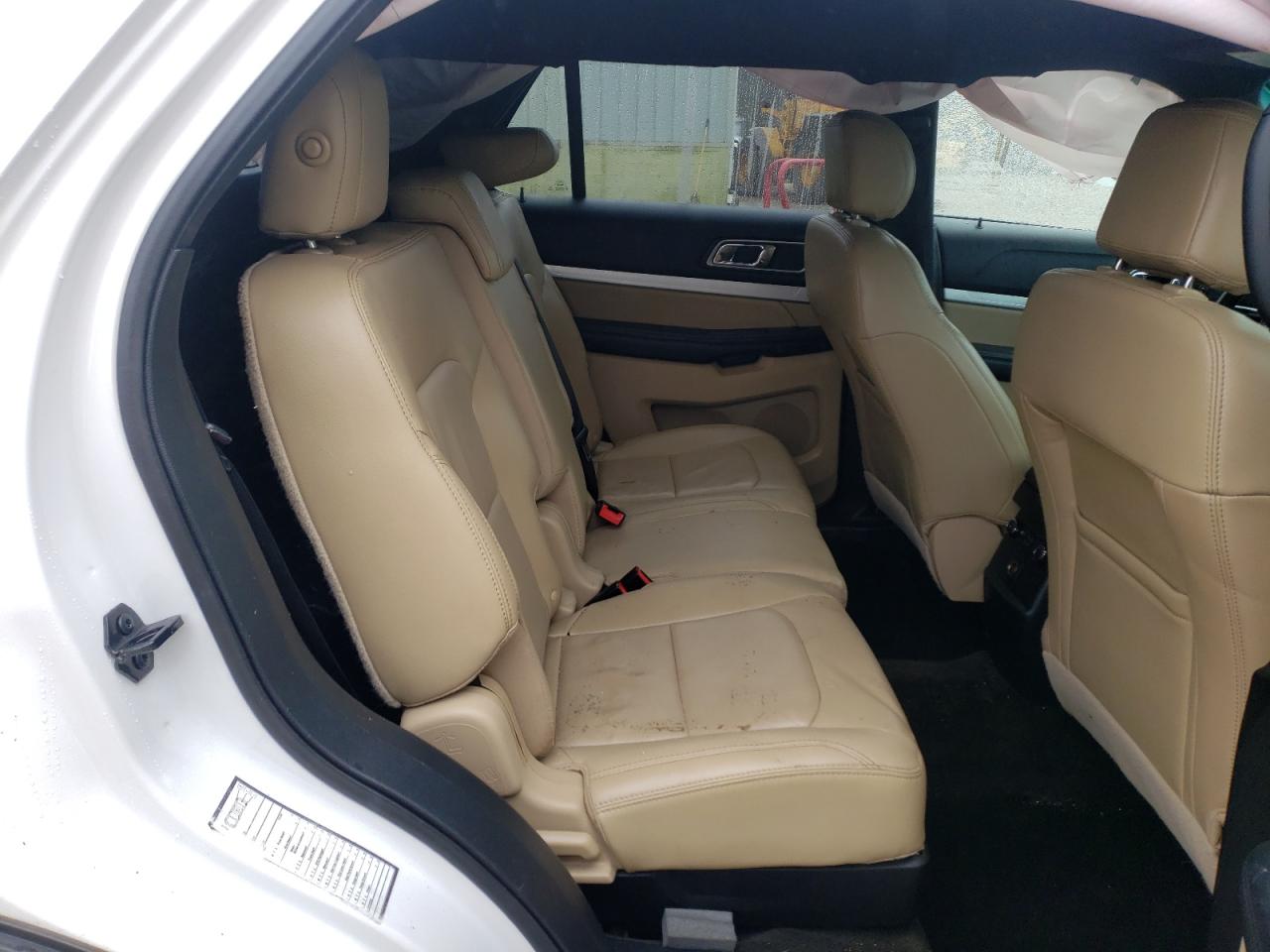 Photo 6 from auction – 2016 FORD EXPLORER X with VIN 1FM5K8D87GGA87584