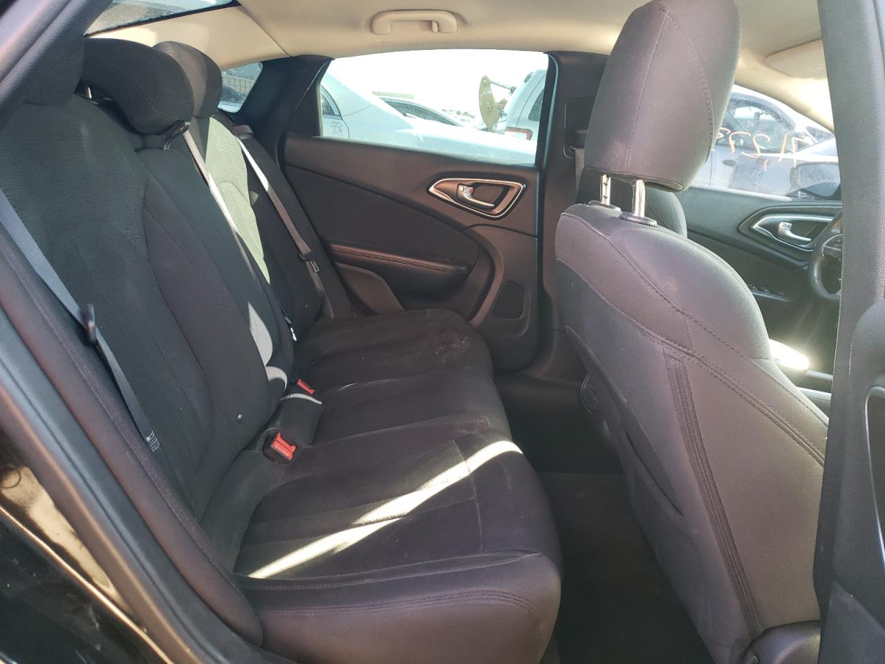Photo 6 from auction – 2016 CHRYSLER 200 LX with VIN 1C3CCCFB6GN196283