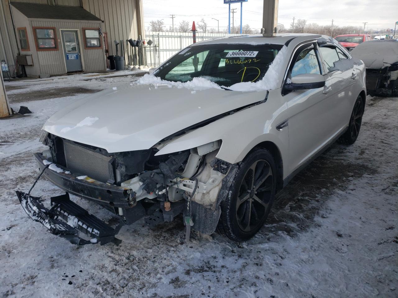 Photo 2 from auction – 2016 FORD TAURUS SEL with VIN 1FAHP2H81GG146144