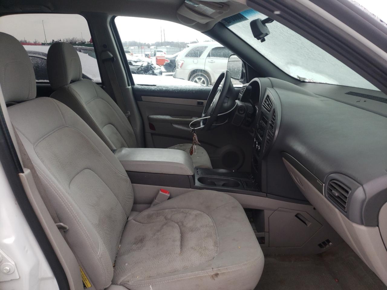 Photo 5 from auction – 2005 BUICK RENDEZVOUS with VIN 3G5DB03E05S556383