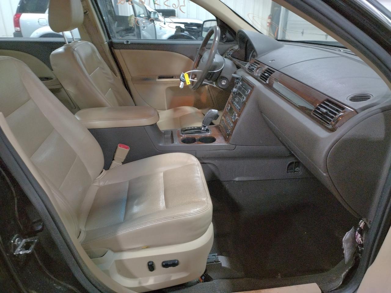 Photo 5 from auction – 2008 FORD TAURUS LIM with VIN 1FAHP25WX8G109968