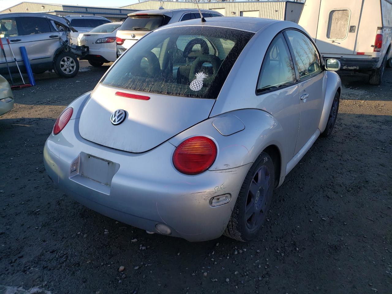 Photo 4 from auction – 2002 VOLKSWAGEN NEW BEETLE with VIN 3VWCB21C92M408702