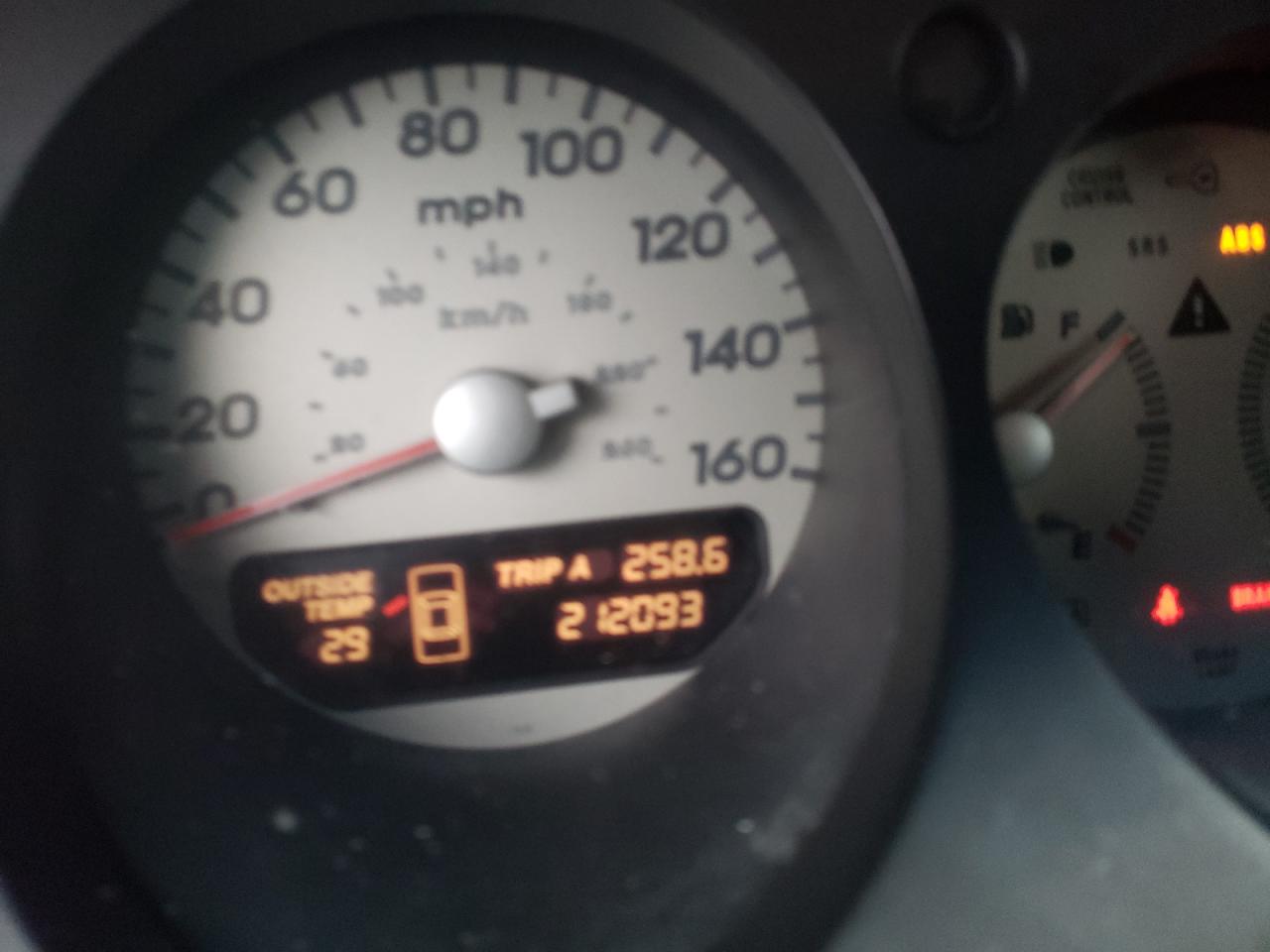 Photo 8 from auction – 2002 ACURA 3.2CL TYPE with VIN 19UYA42622A004980