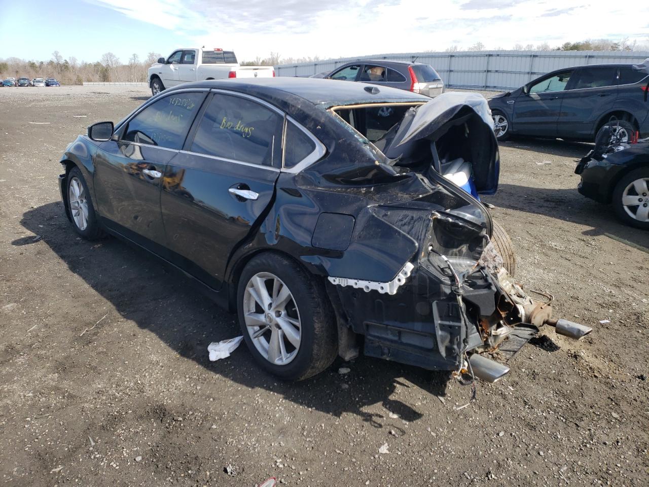 Photo 3 from auction – 2015 NISSAN ALTIMA 2.5 with VIN 1N4AL3AP1FN403219