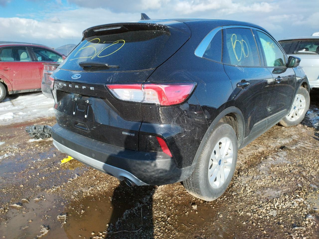 Photo 4 from auction – 2021 FORD ESCAPE SE with VIN 1FMCU9BZ8MUA82264
