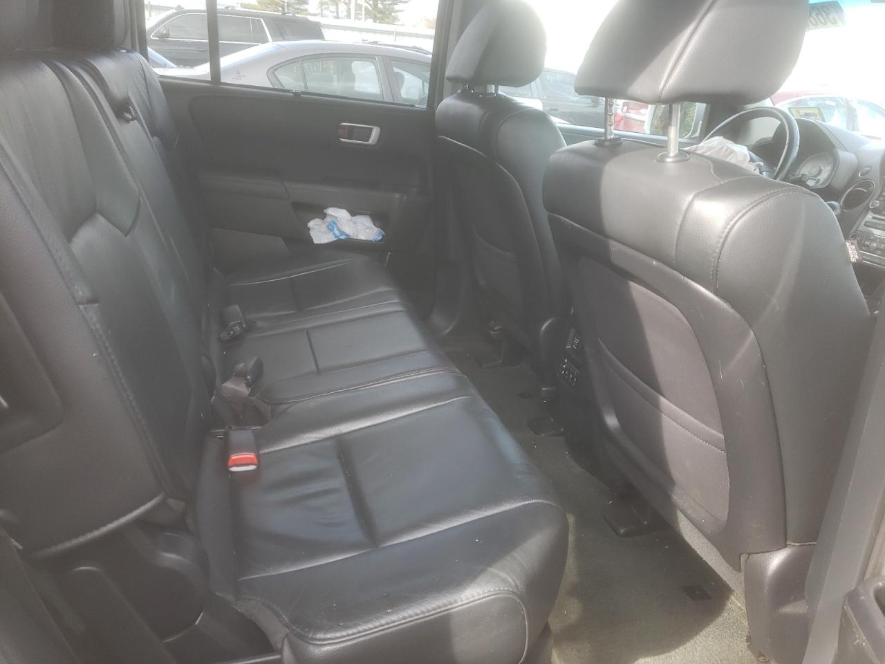 Photo 6 from auction – 2014 HONDA PILOT TOUR with VIN 5FNYF4H92EB055683