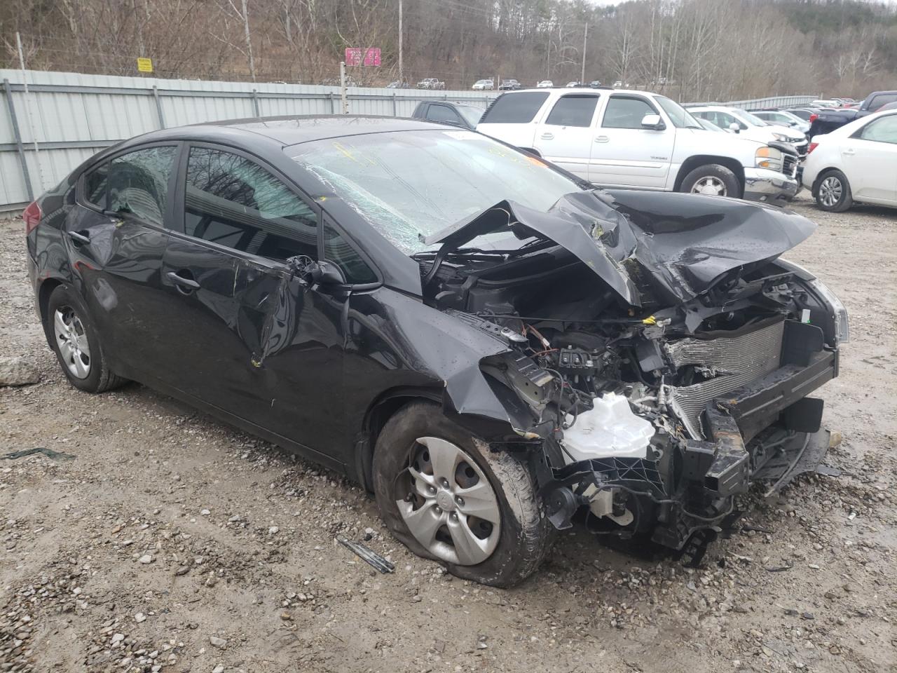 Photo 9 from auction – 2017 KIA FORTE LX with VIN 3KPFL4A76HE060923